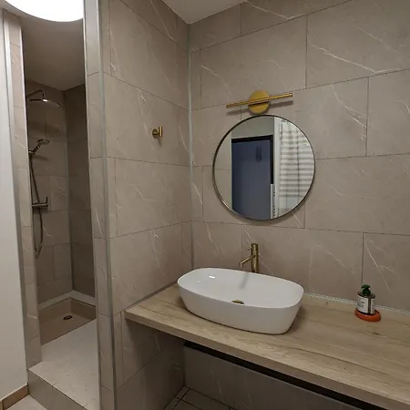 Charmant Renove Avec Parking, Proche Des Vosges Et Marches De Noel D'alsace - Fr-1-589-634 *
